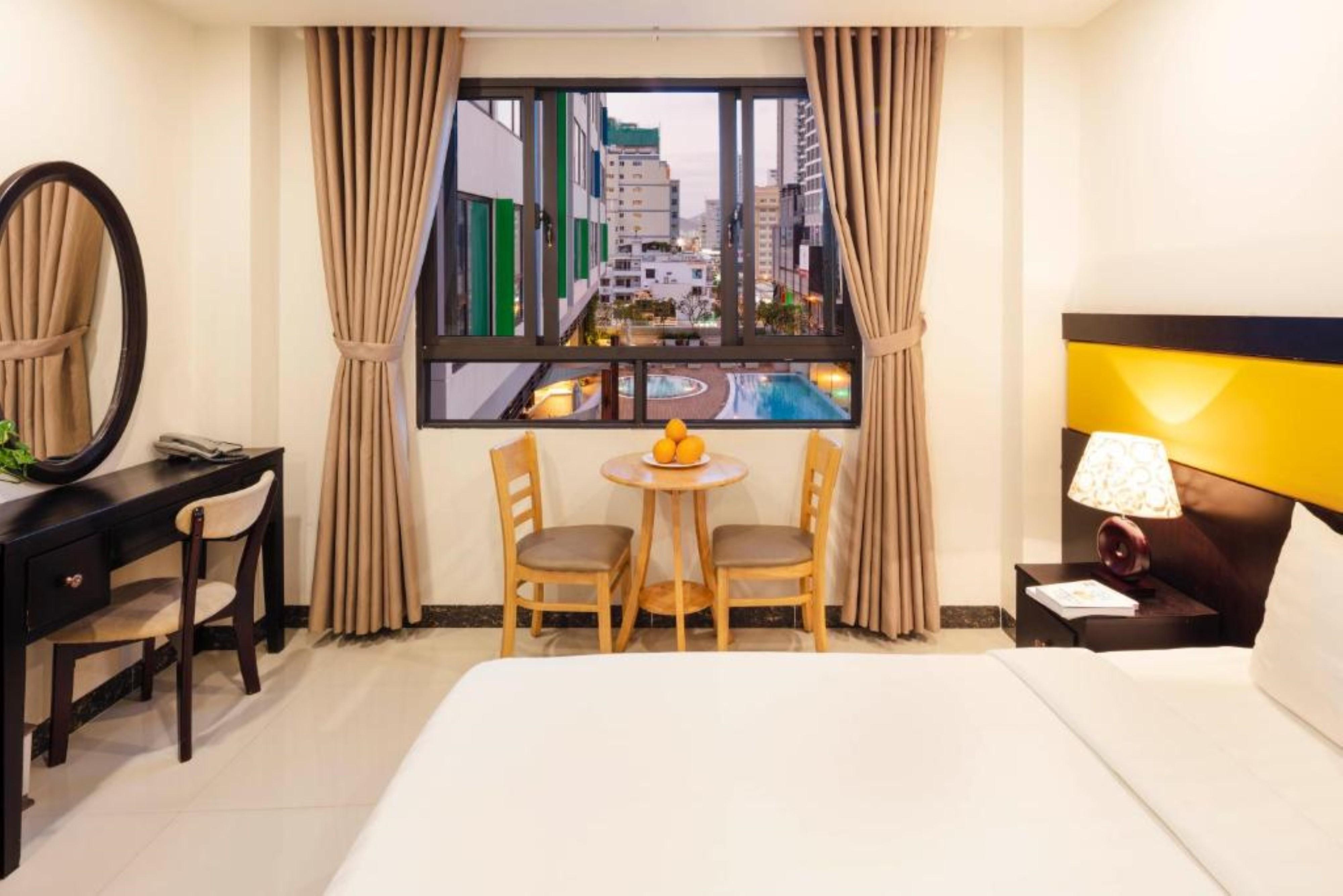Tokia Hotel Nha Trang Esterno foto