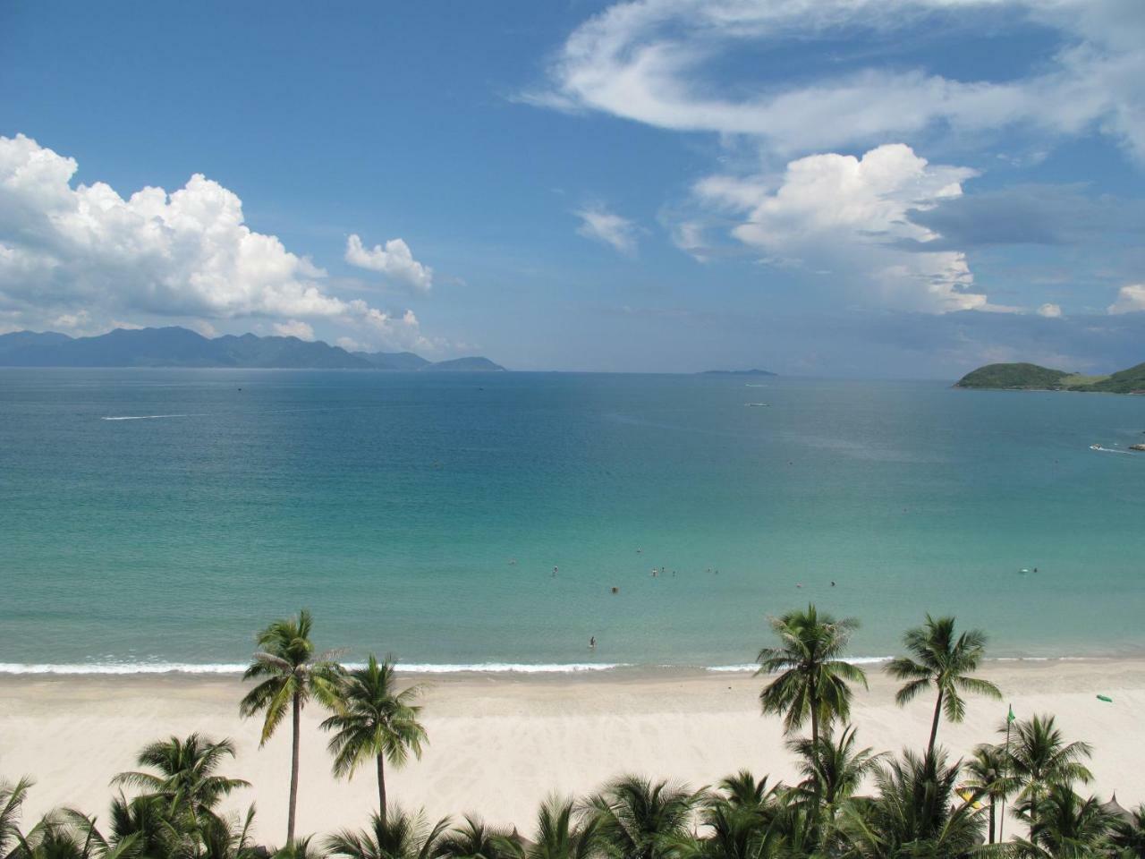 Tokia Hotel Nha Trang Esterno foto